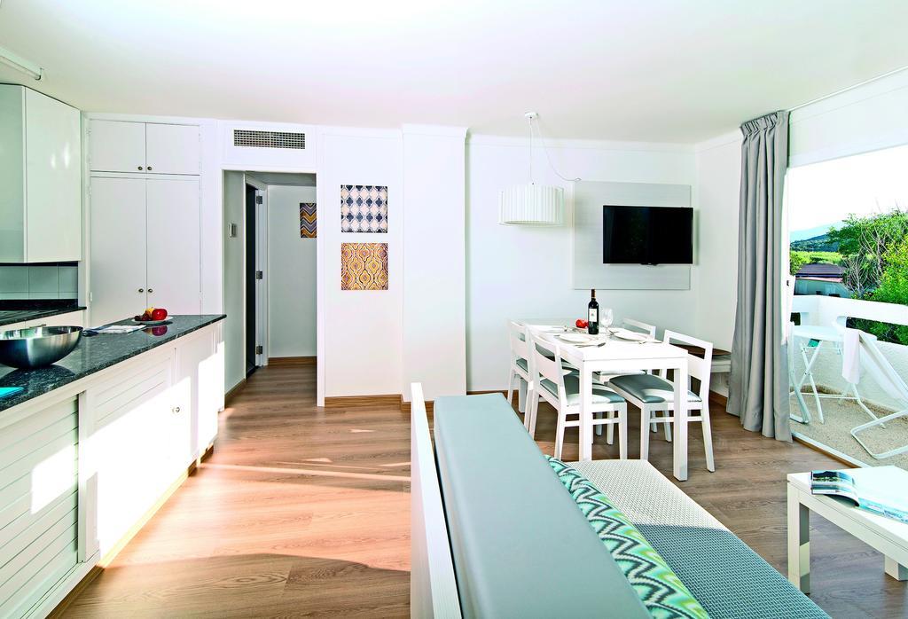 Apartamentos Sivella Port de Pollenca Bilik gambar